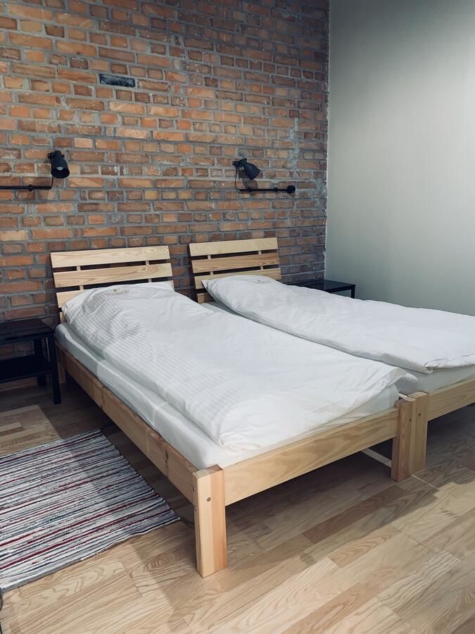 Отели типа «постель и завтрак» Aparthotel Stara Przędzalnia Жирардув-22